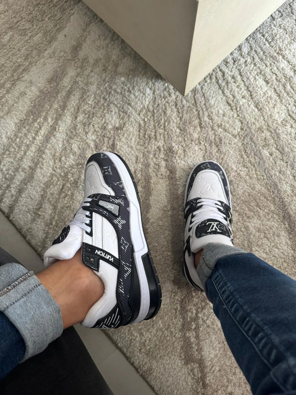 Louis V Trainer Premium - 🎁